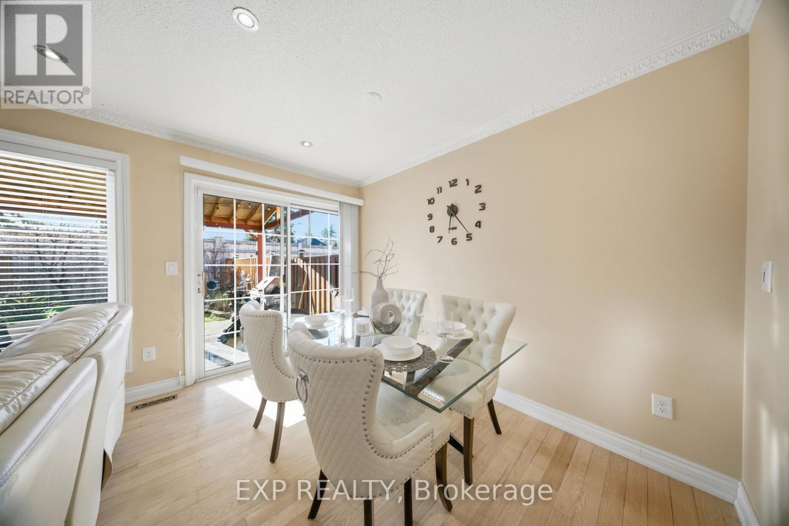 1386 Quest Circle, Mississauga, Ontario  L5N 8B5 - Photo 13 - W13033716