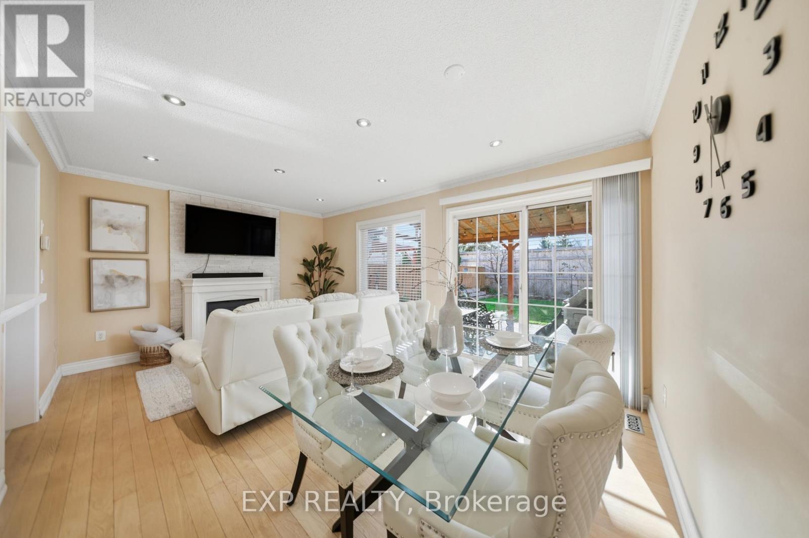 1386 Quest Circle, Mississauga, Ontario  L5N 8B5 - Photo 15 - W13033716