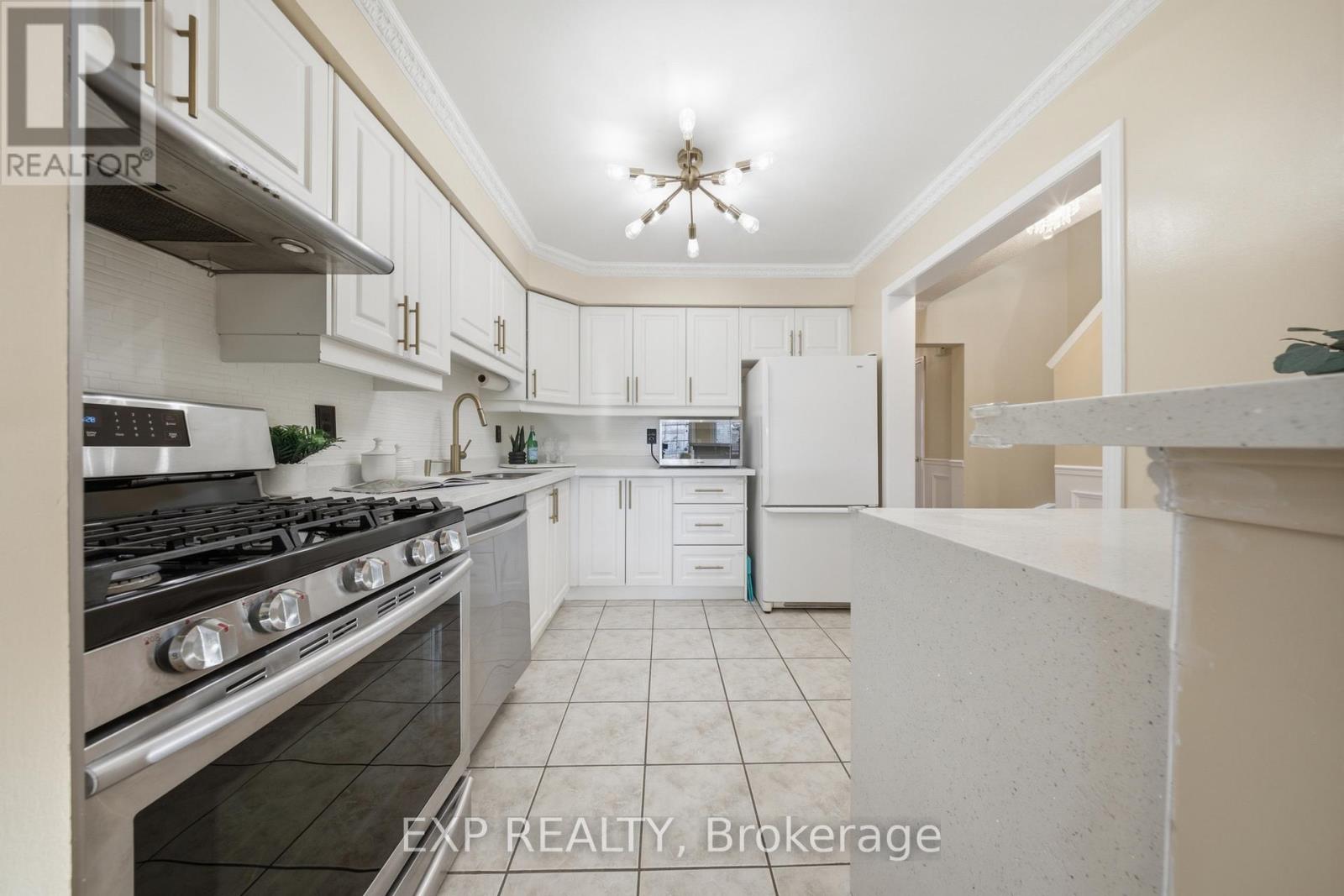 1386 Quest Circle, Mississauga, Ontario  L5N 8B5 - Photo 17 - W13033716