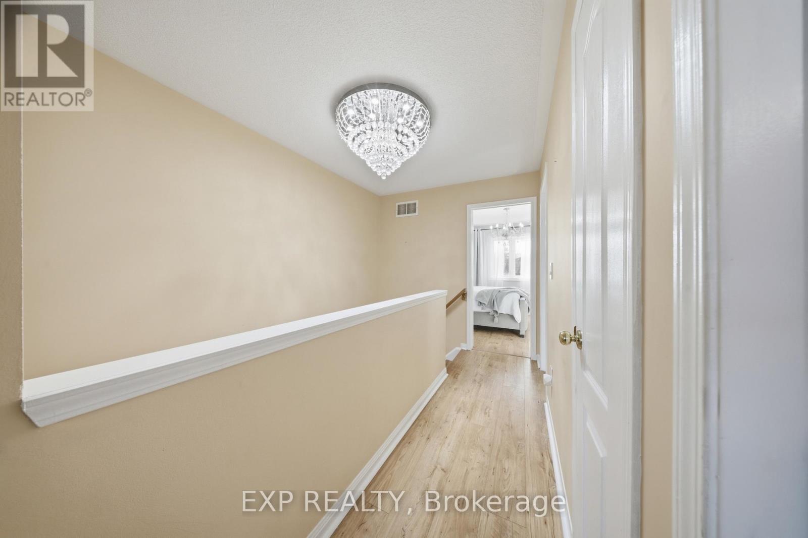 1386 Quest Circle, Mississauga, Ontario  L5N 8B5 - Photo 19 - W13033716