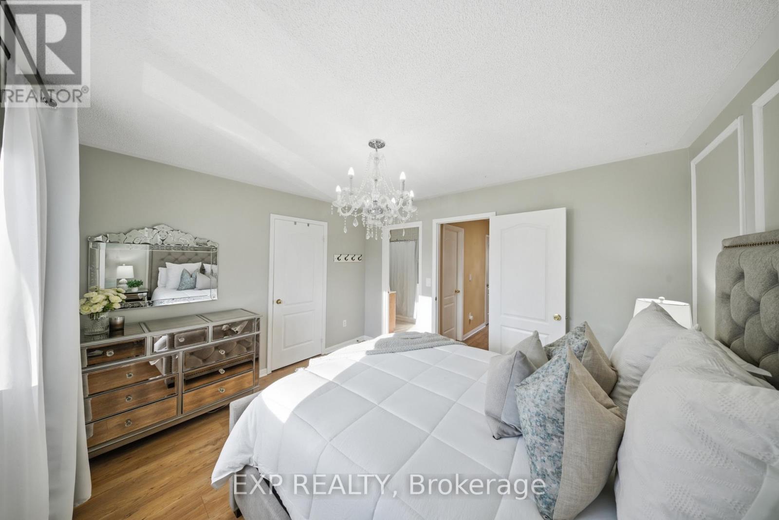 1386 Quest Circle, Mississauga, Ontario  L5N 8B5 - Photo 21 - W13033716