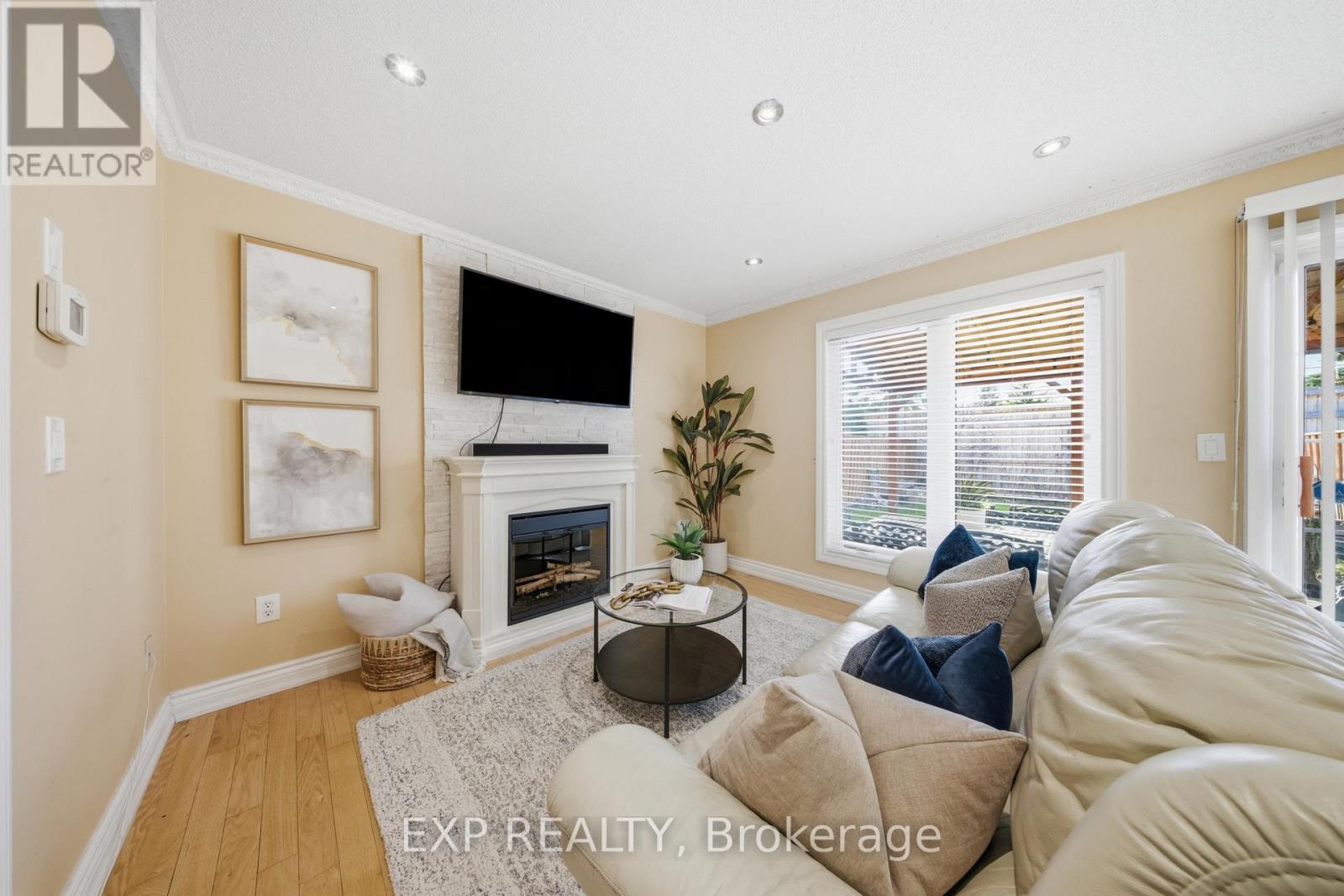 1386 Quest Circle, Mississauga, Ontario  L5N 8B5 - Photo 9 - W13033716