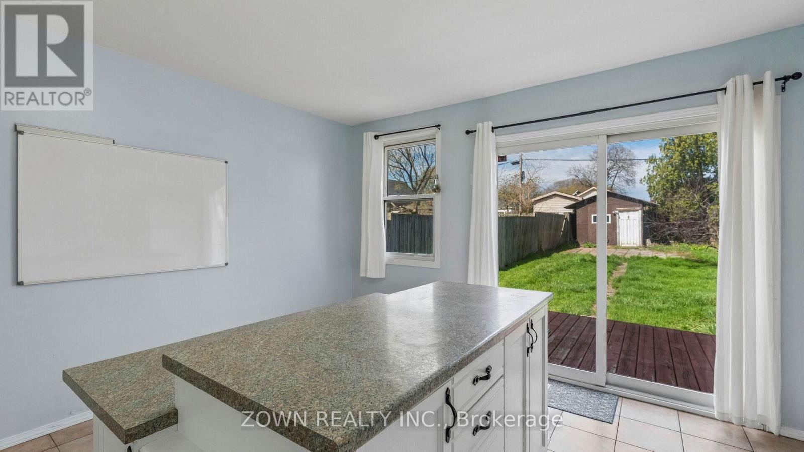 111 Hillyard Street, Hamilton, Ontario  L8L 6B5 - Photo 14 - X13033724