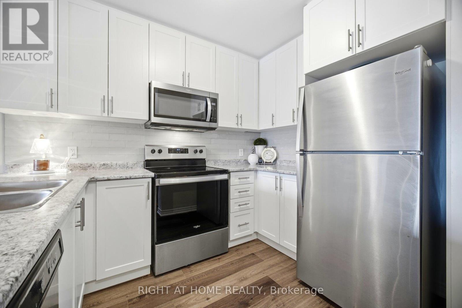 61 - 19 Picardy Drive, Hamilton, Ontario  L8J 2T7 - Photo 12 - X13033732