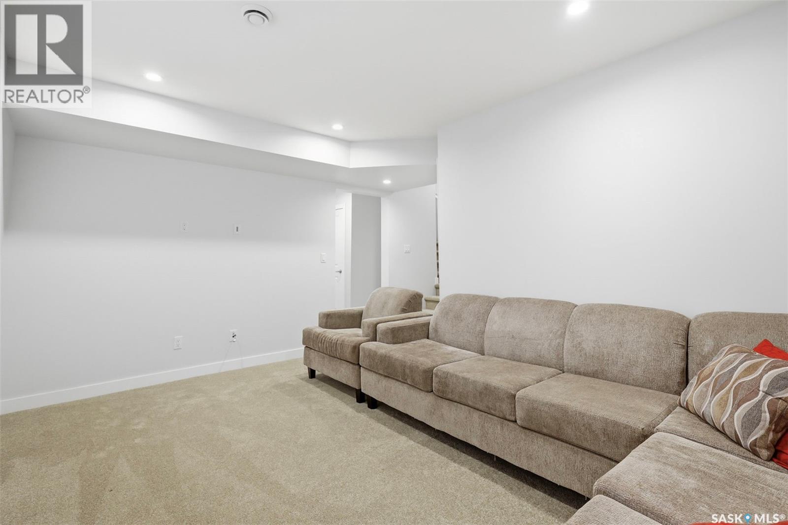 243 Newton Link, Saskatoon, Saskatchewan  S7V 0M8 - Photo 26 - SK033604