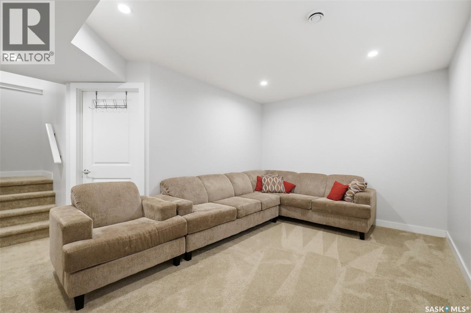 243 Newton Link, Saskatoon, Saskatchewan  S7V 0M8 - Photo 27 - SK033604