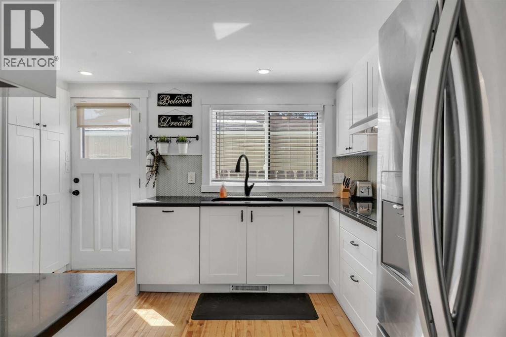 12 Oakvale Place Sw, Calgary, Alberta  T2V 1H4 - Photo 15 - A2304162