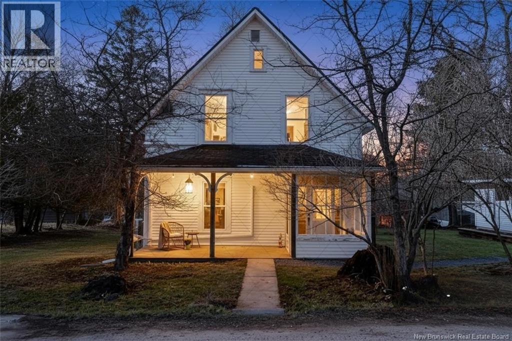 31 Dutch Point Road, Hampton, New Brunswick  E5N 5Y9 - Photo 1 - NB137584