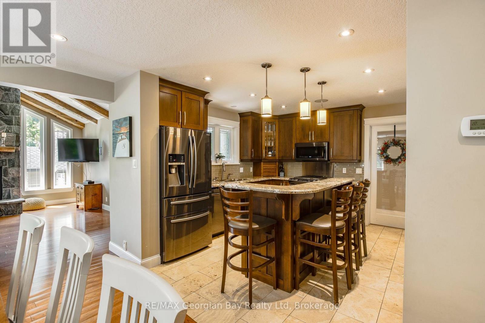 30 Brule Street, Penetanguishene, Ontario  L9M 1J1 - Photo 13 - S13033770