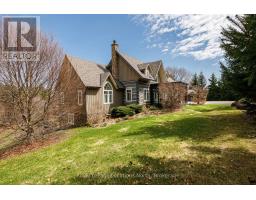 4 PURPLE HILL LANE, clearview (creemore), Ontario