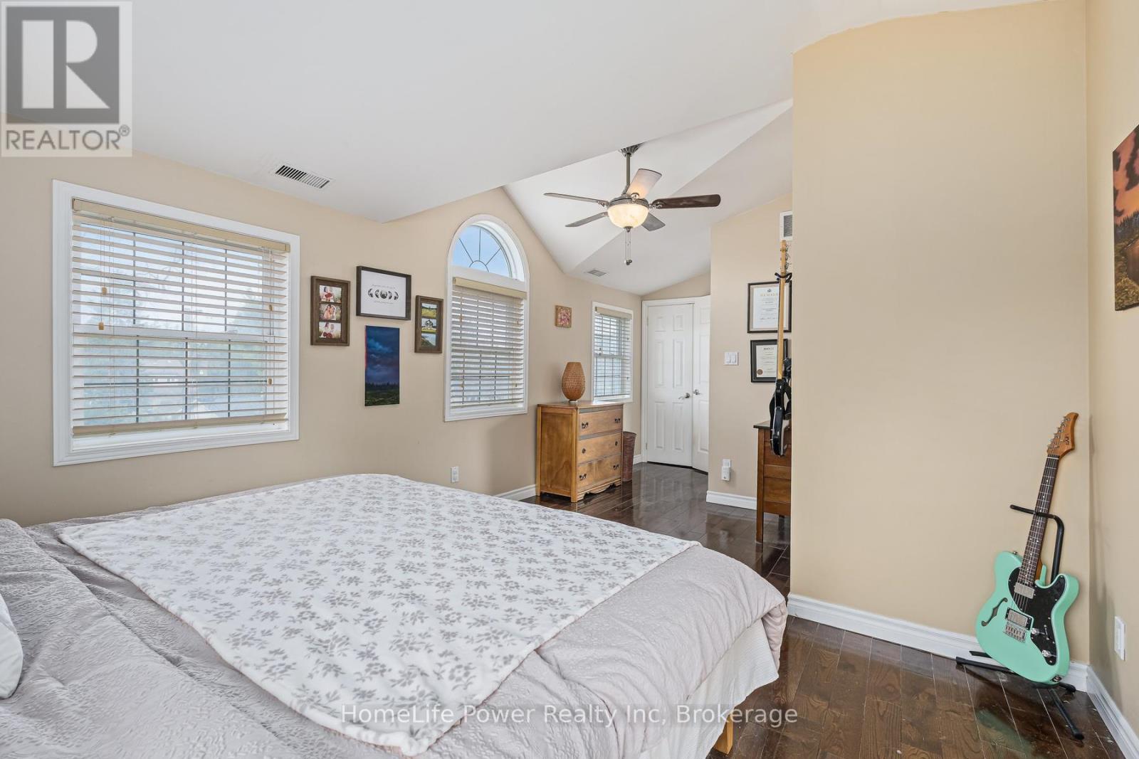 14 Erin Street, Halton Hills, Ontario  L7G 3M6 - Photo 20 - W13033766