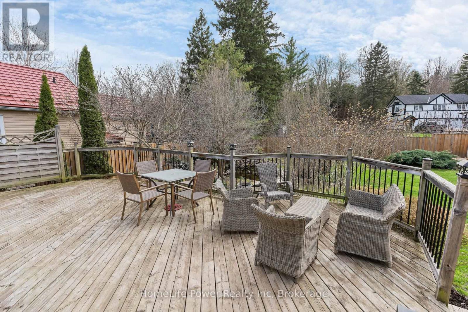 14 Erin Street, Halton Hills, Ontario  L7G 3M6 - Photo 27 - W13033766