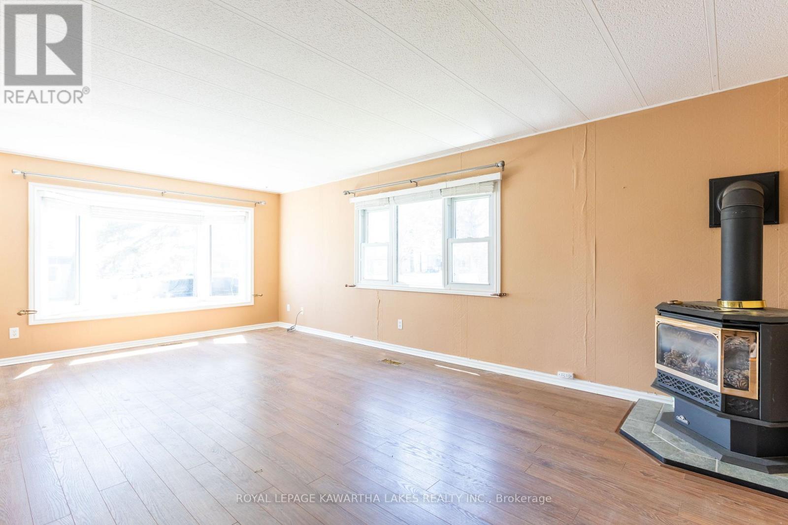 6 Circle Drive, Kawartha Lakes, Ontario  K9V 0H7 - Photo 7 - X13033790