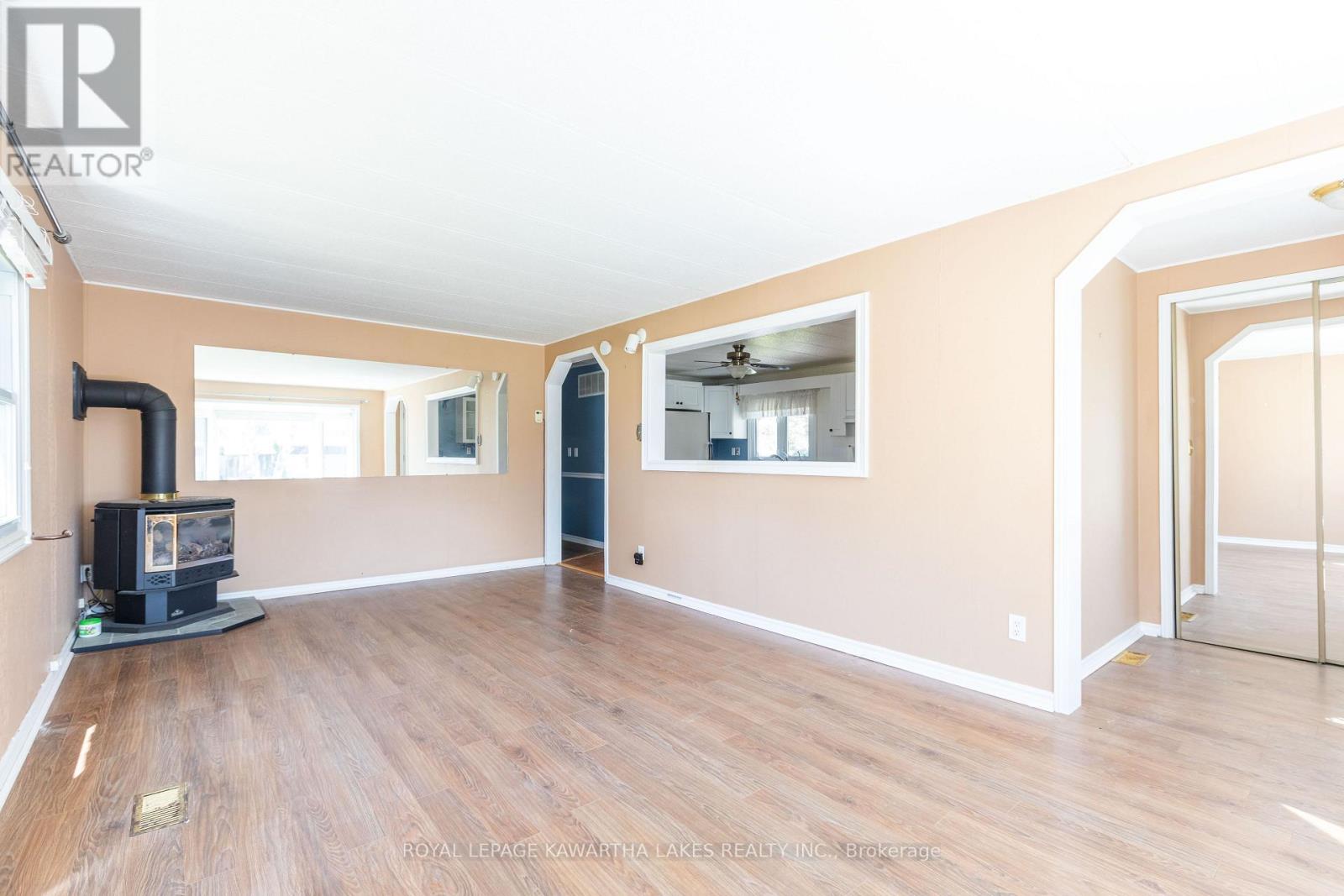 6 Circle Drive, Kawartha Lakes, Ontario  K9V 0H7 - Photo 8 - X13033790