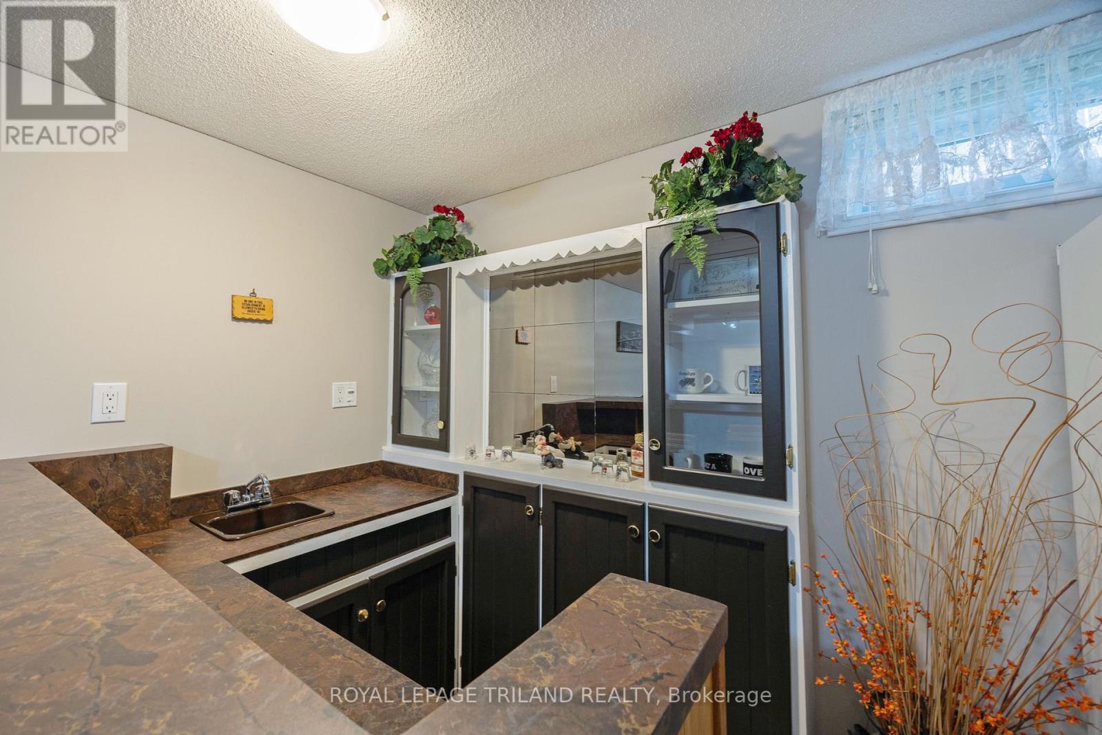 31 Neal Avenue, St. Thomas, Ontario  N5R 6B5 - Photo 25 - X13033792