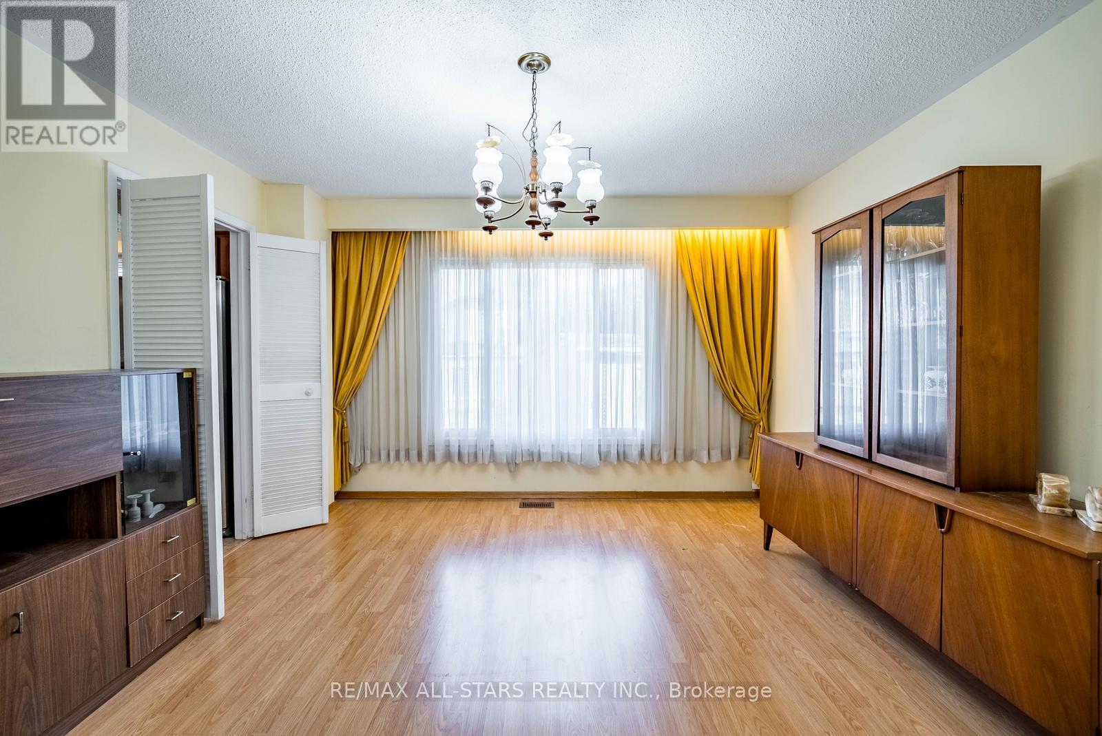 57 Gloxinia Crescent, Toronto, Ontario  M1W 2C5 - Photo 13 - E13033754