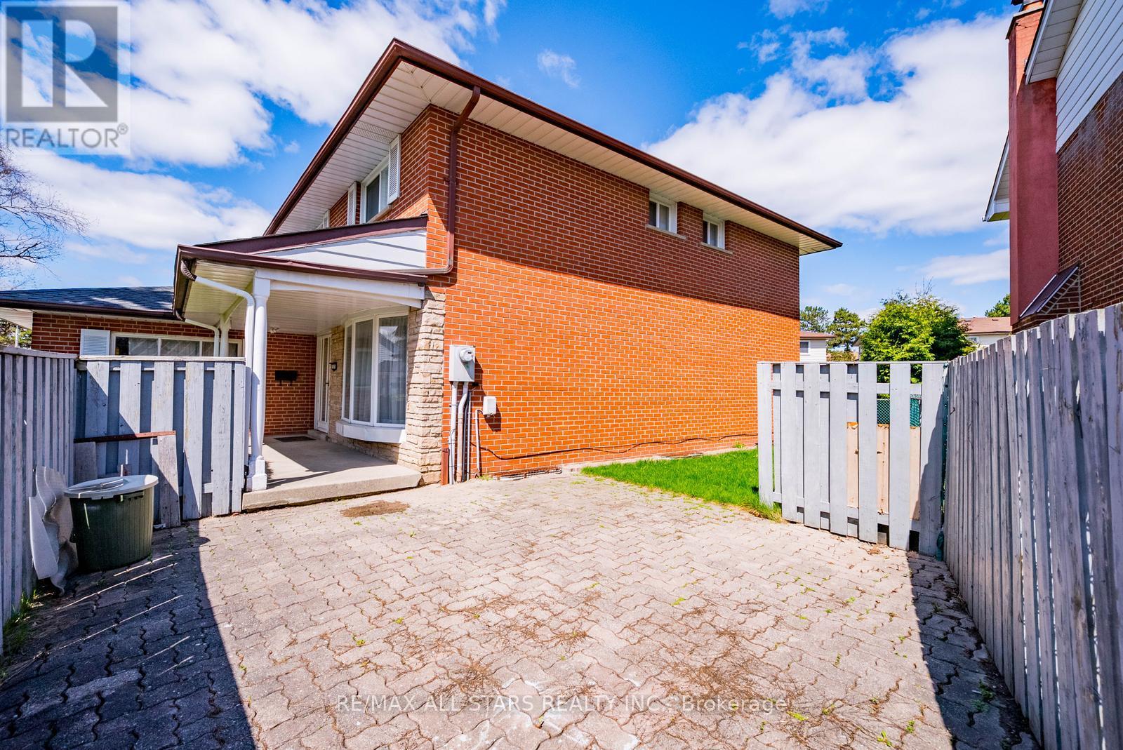 57 Gloxinia Crescent, Toronto, Ontario  M1W 2C5 - Photo 37 - E13033754