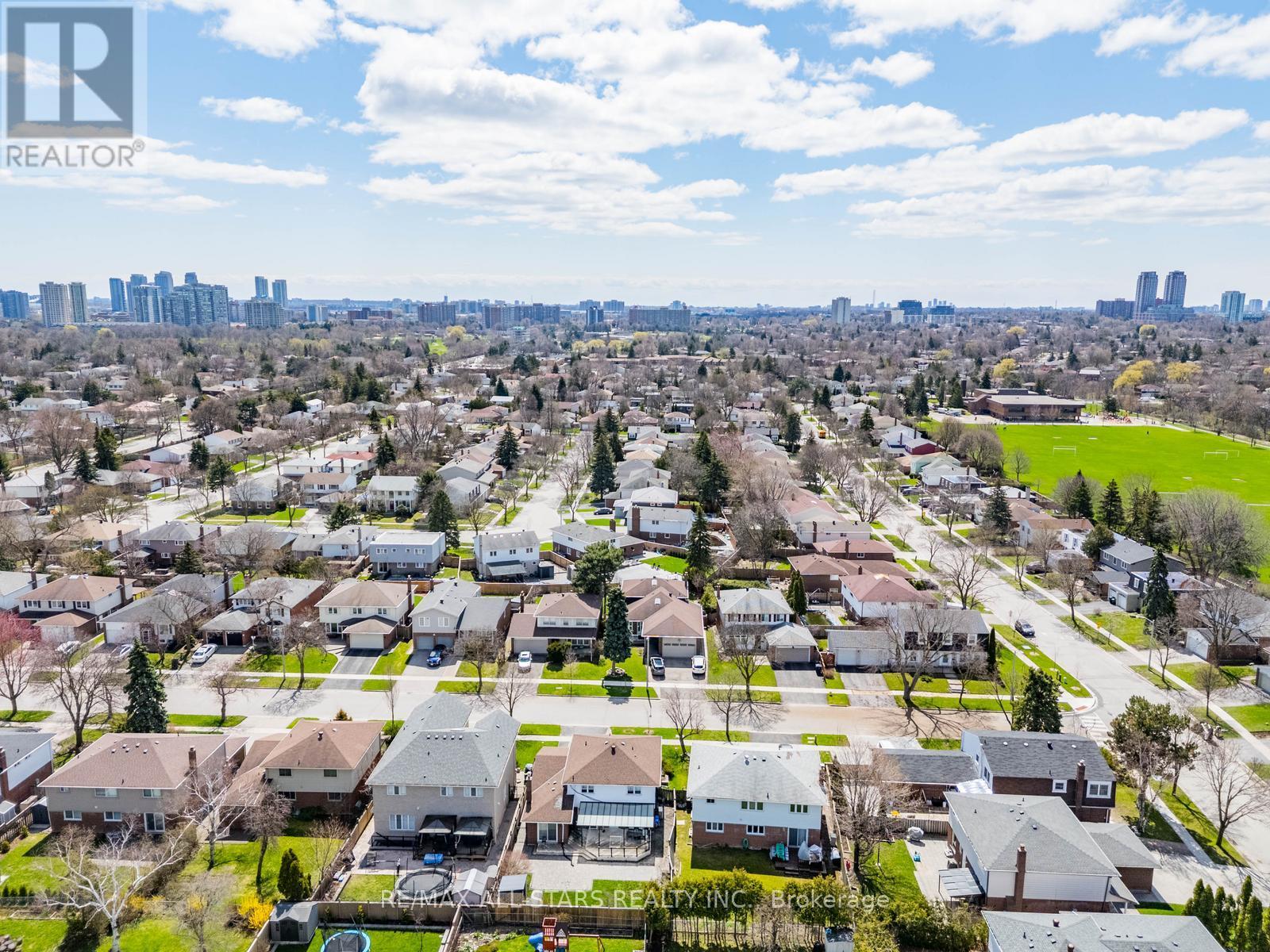 57 Gloxinia Crescent, Toronto, Ontario  M1W 2C5 - Photo 46 - E13033754