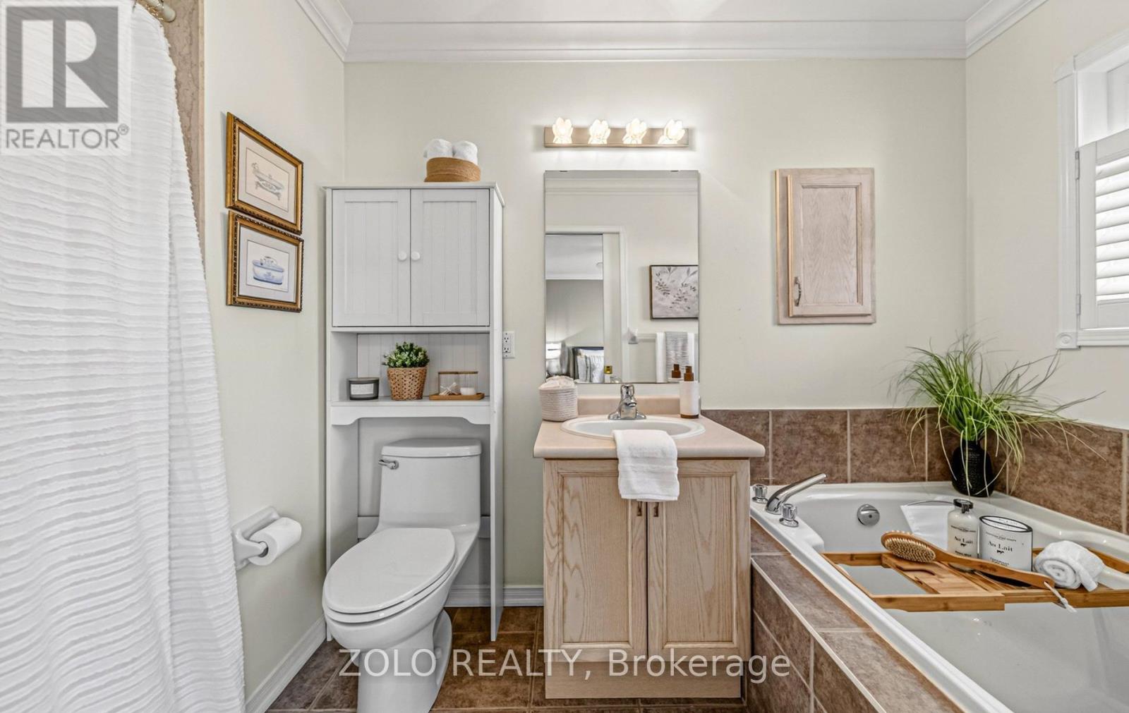 4 Sturgess Crescent, Whitby, Ontario  L1M 1J9 - Photo 24 - E13033756