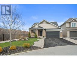 527 SILVERBELL CRESCENT, Ottawa, Ontario