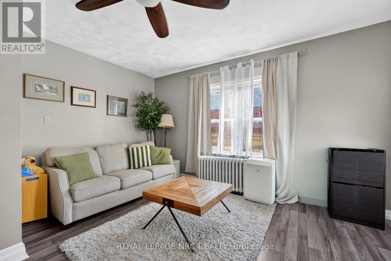 13 Albert Street W, Thorold, Ontario  L2V 2E9 - Photo 14 - X13033828