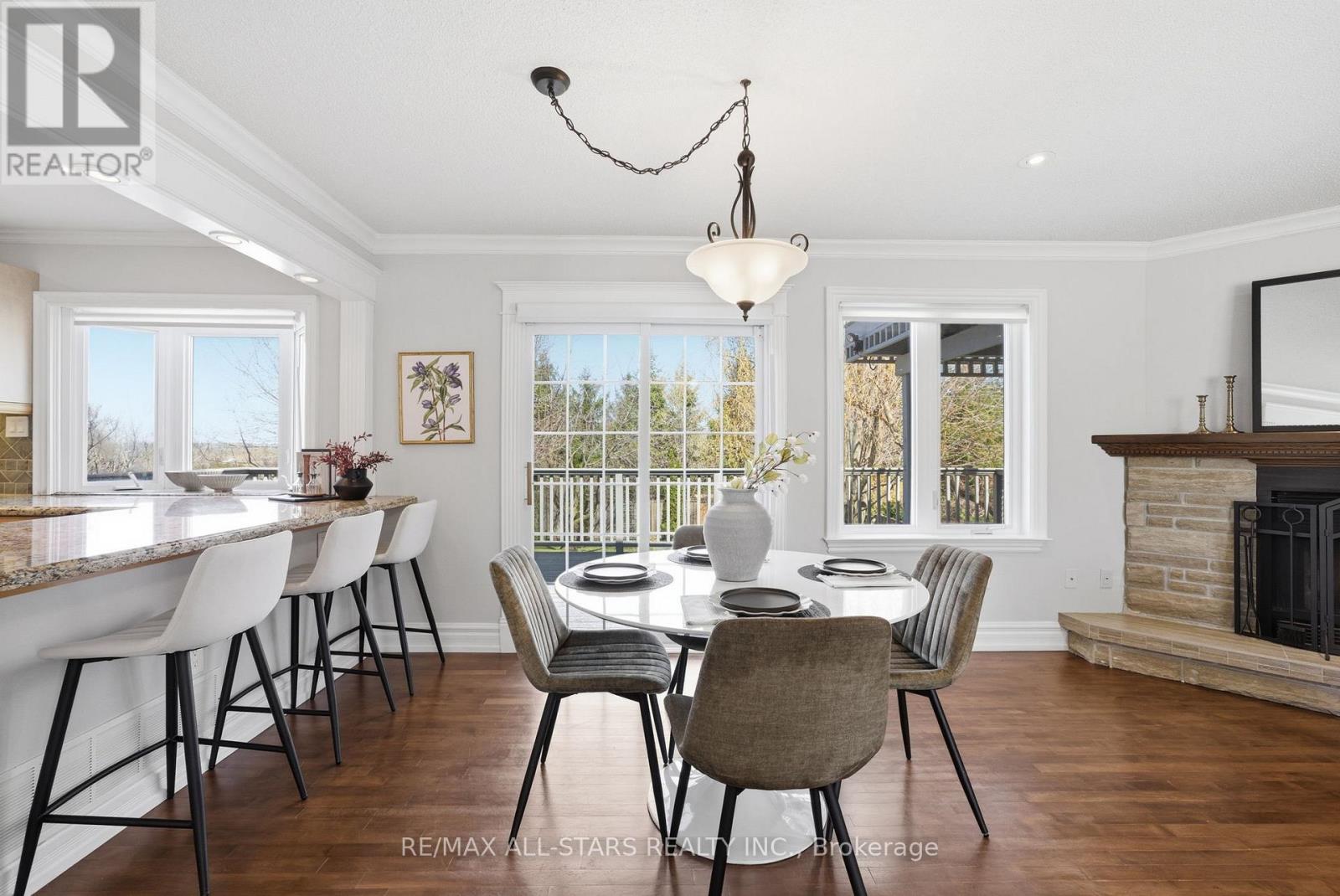 923 Leslie Valley Drive, Newmarket, Ontario  L3Y 7G3 - Photo 18 - N13033796