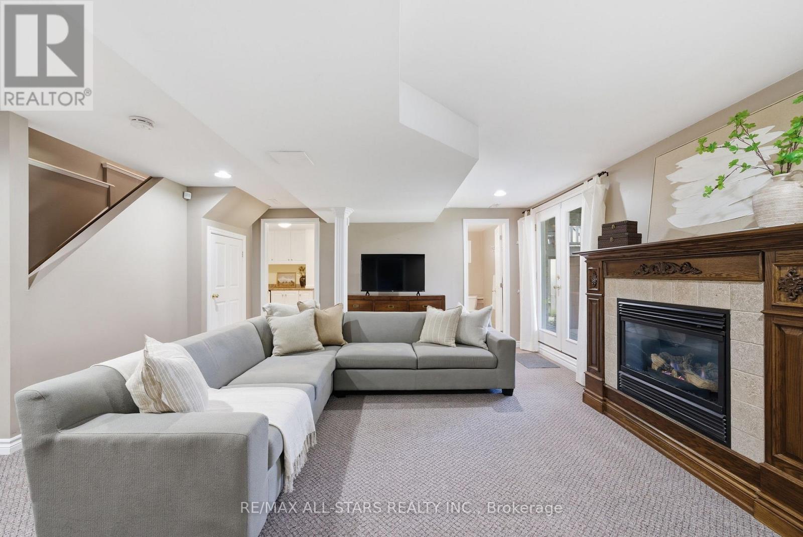 923 Leslie Valley Drive, Newmarket, Ontario  L3Y 7G3 - Photo 29 - N13033796