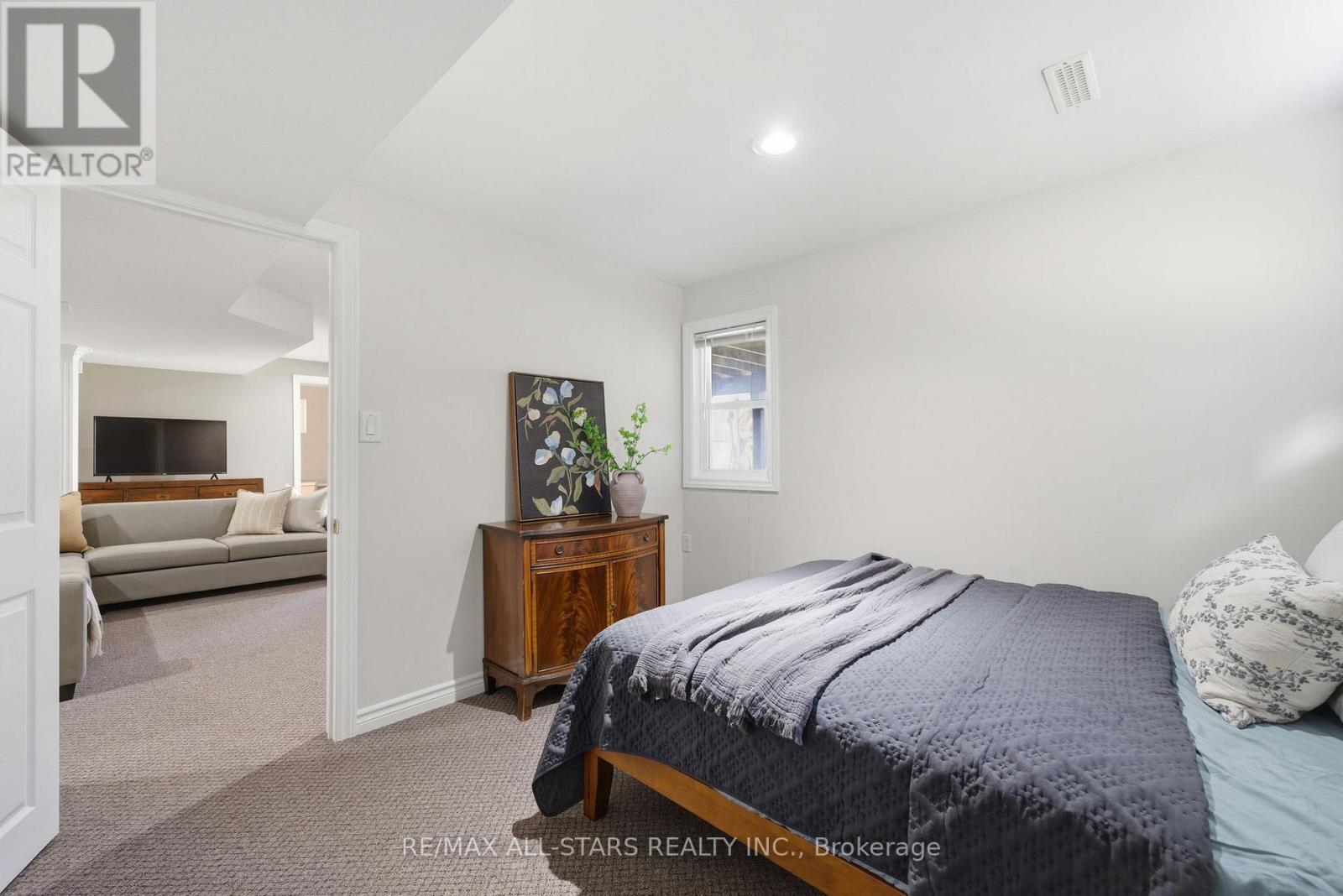 923 Leslie Valley Drive, Newmarket, Ontario  L3Y 7G3 - Photo 31 - N13033796