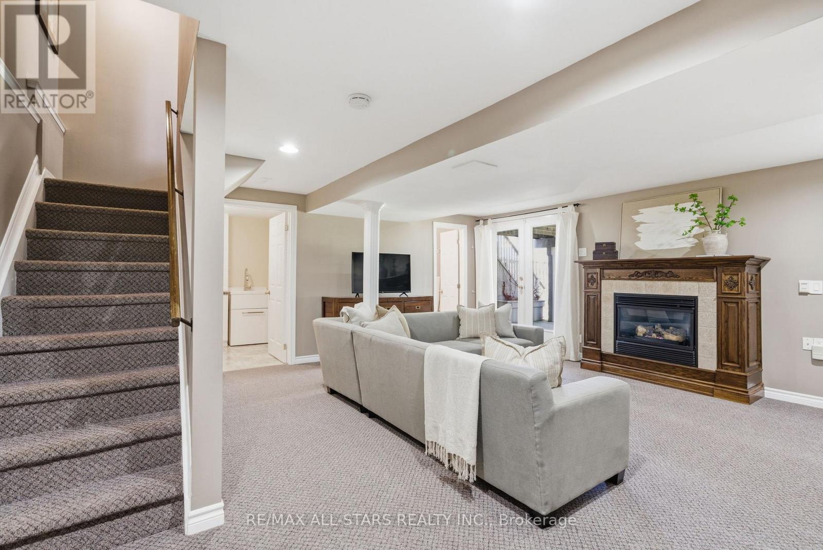 923 Leslie Valley Drive, Newmarket, Ontario  L3Y 7G3 - Photo 34 - N13033796