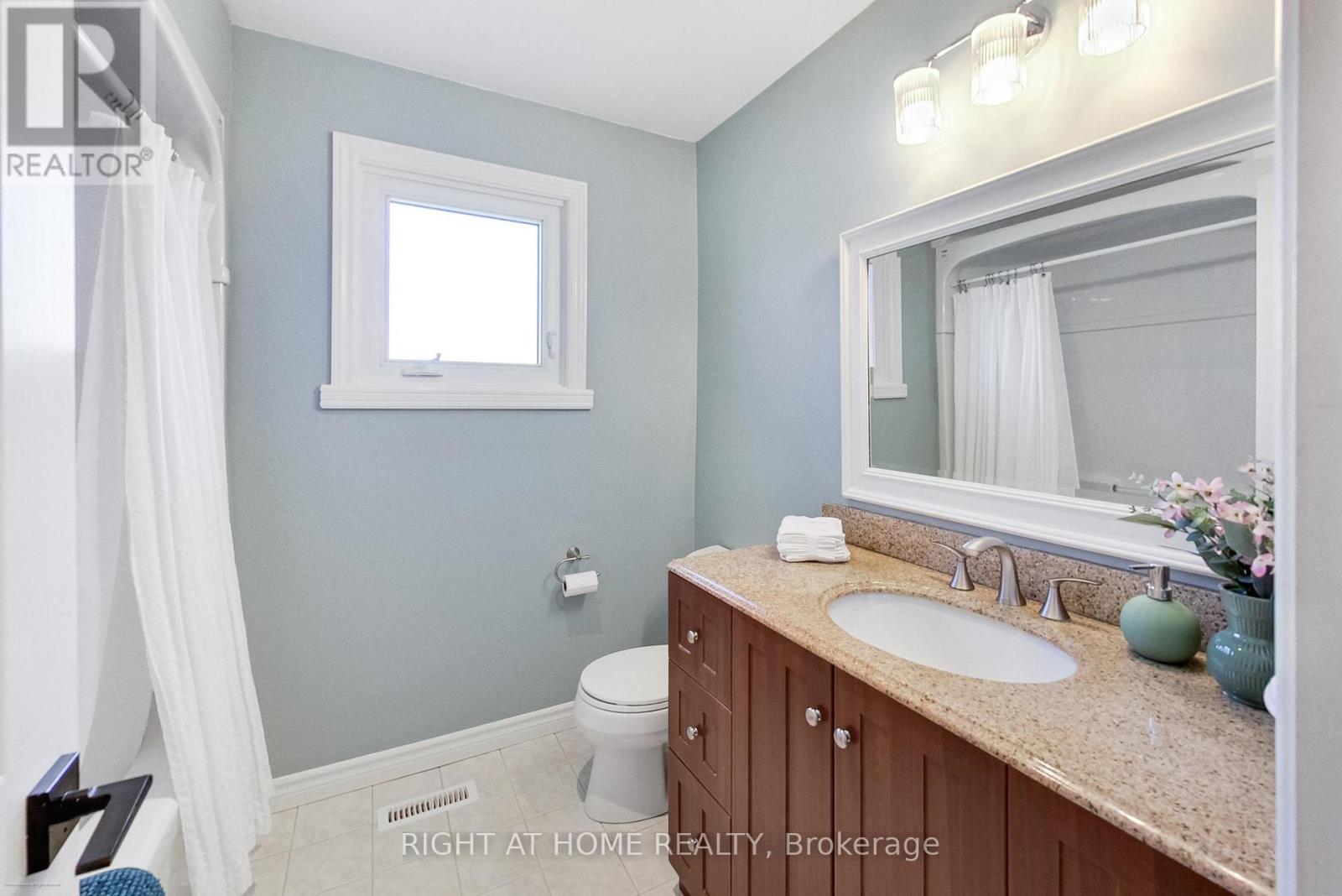 885 Dales Avenue, Newmarket, Ontario  L3Y 5Z6 - Photo 20 - N13033812