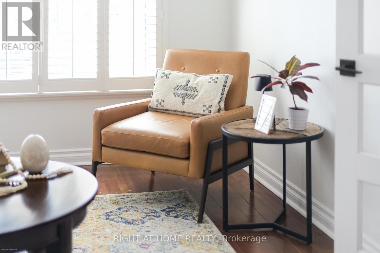 885 Dales Avenue, Newmarket, Ontario  L3Y 5Z6 - Photo 6 - N13033812