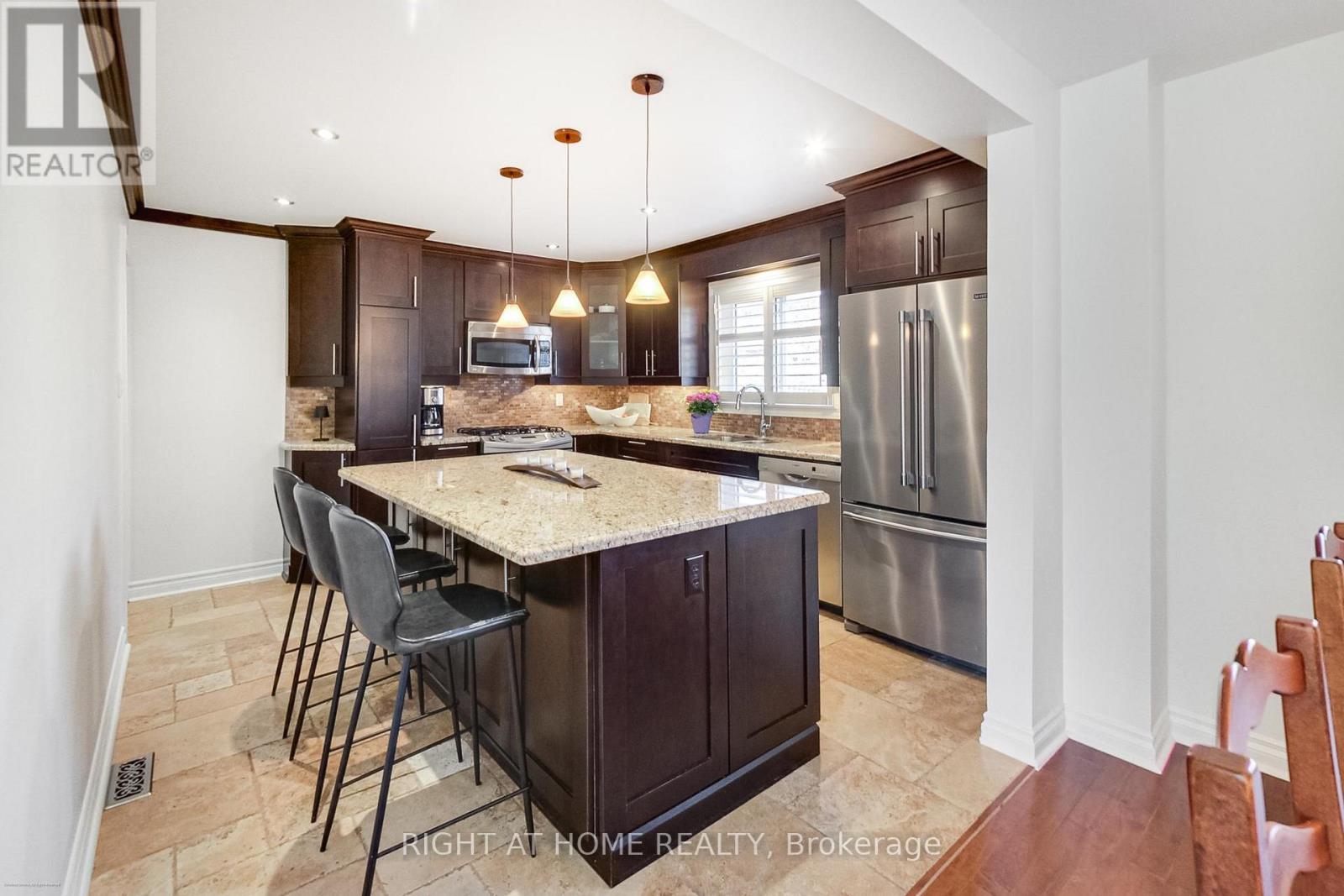 885 Dales Avenue, Newmarket, Ontario  L3Y 5Z6 - Photo 9 - N13033812