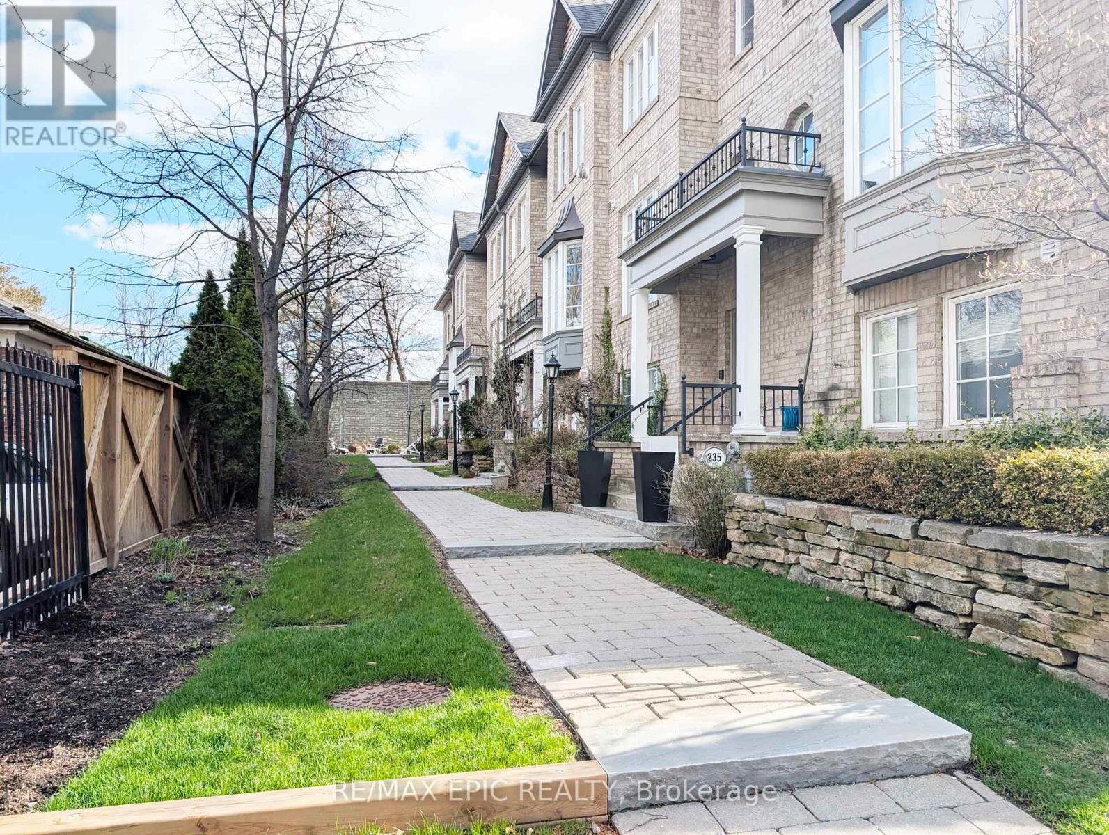 3 - 235 Van Dusen Boulevard, Toronto, Ontario  M8Z 3J2 - Photo 18 - W13033762