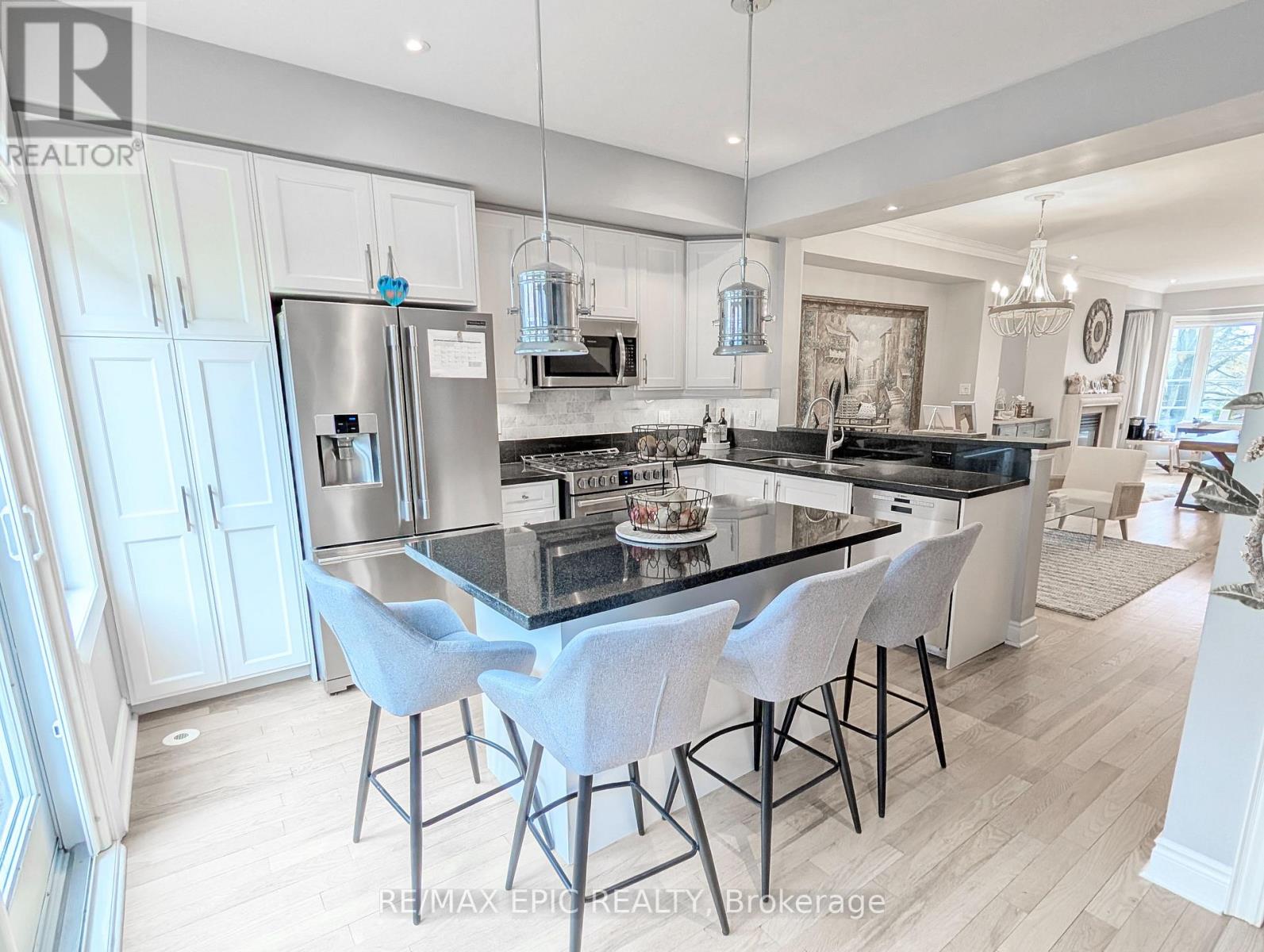 3 - 235 Van Dusen Boulevard, Toronto, Ontario  M8Z 3J2 - Photo 6 - W13033762