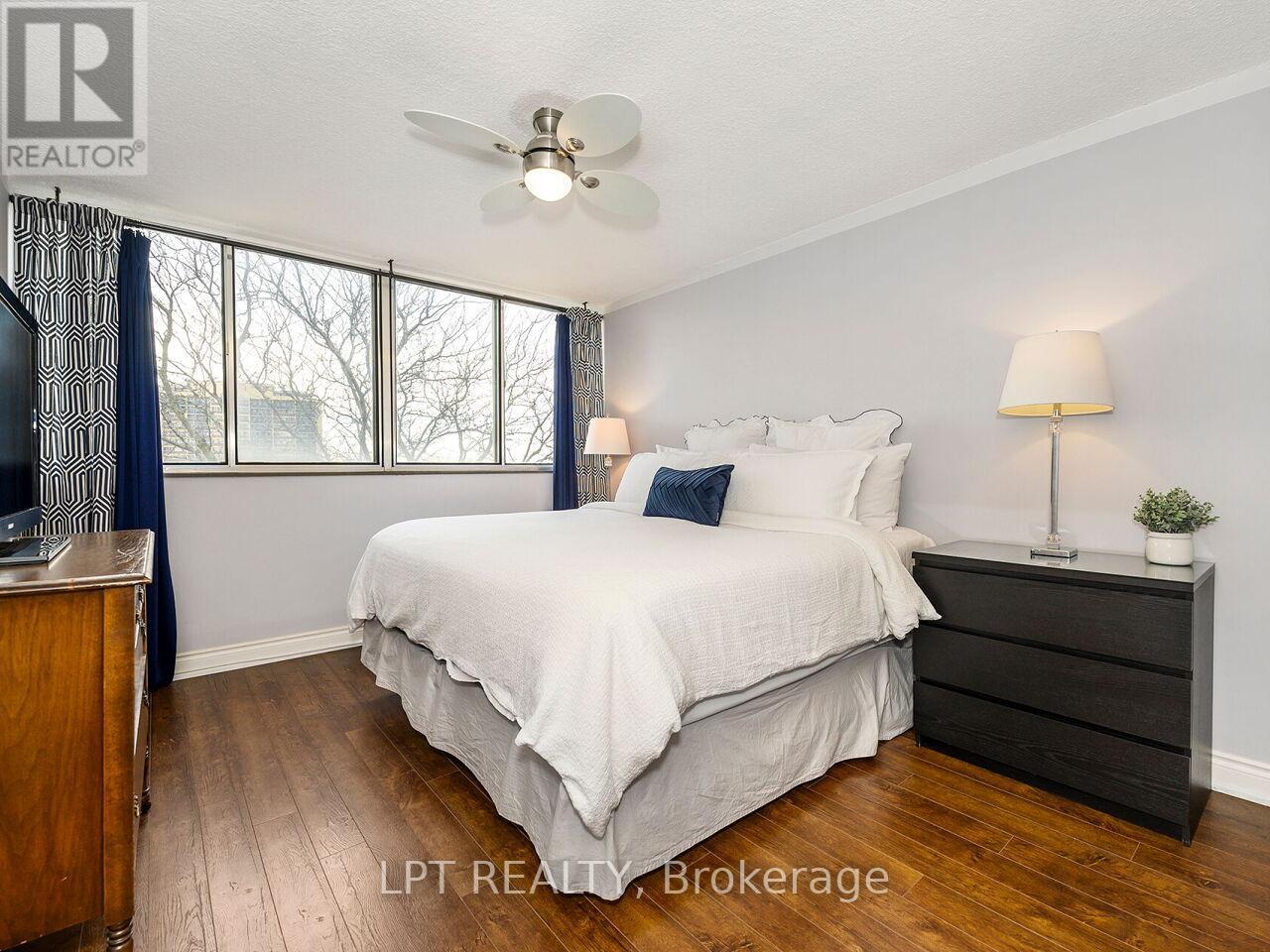 534 - 1300 Marlborough Court, Oakville, Ontario  L6H 2S2 - Photo 35 - W13033772