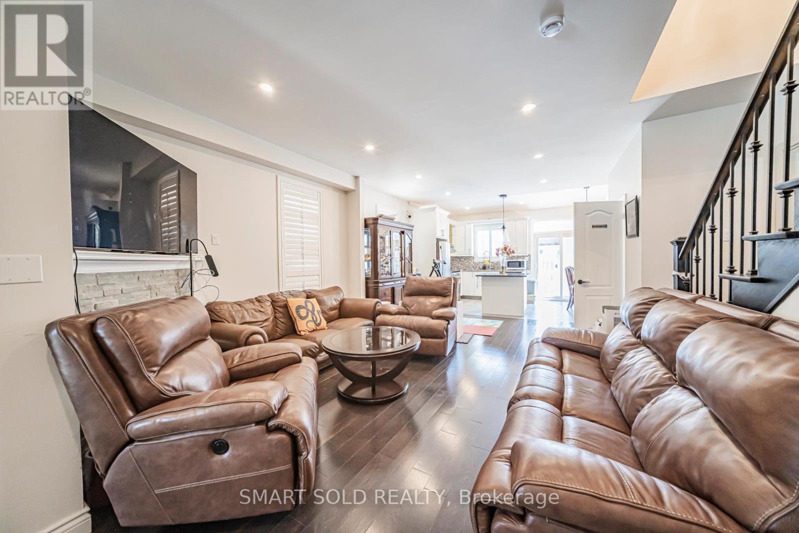 Upper - 3486 Fountain Park Avenue, Mississauga, Ontario  L5M 7E5 - Photo 17 - W13033780