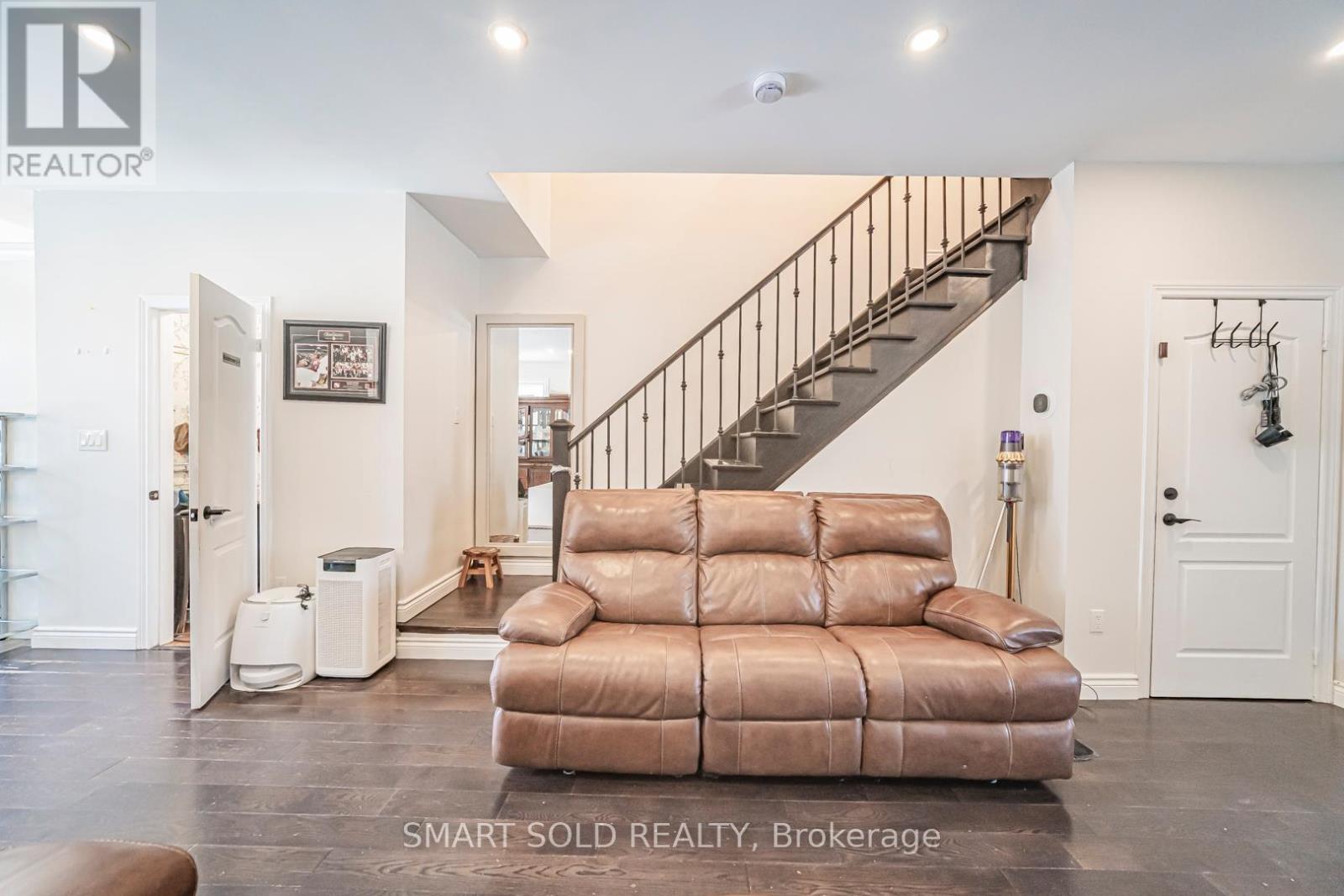 Upper - 3486 Fountain Park Avenue, Mississauga, Ontario  L5M 7E5 - Photo 22 - W13033780