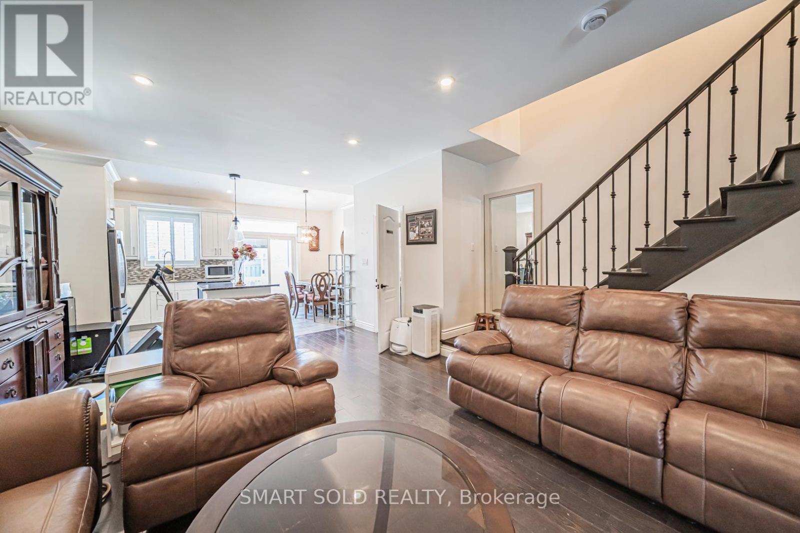 Upper - 3486 Fountain Park Avenue, Mississauga, Ontario  L5M 7E5 - Photo 23 - W13033780