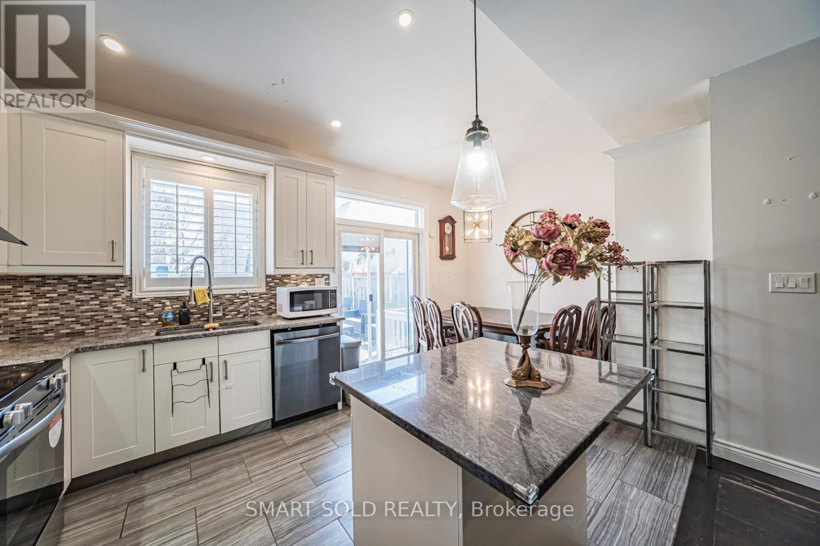 Upper - 3486 Fountain Park Avenue, Mississauga, Ontario  L5M 7E5 - Photo 28 - W13033780