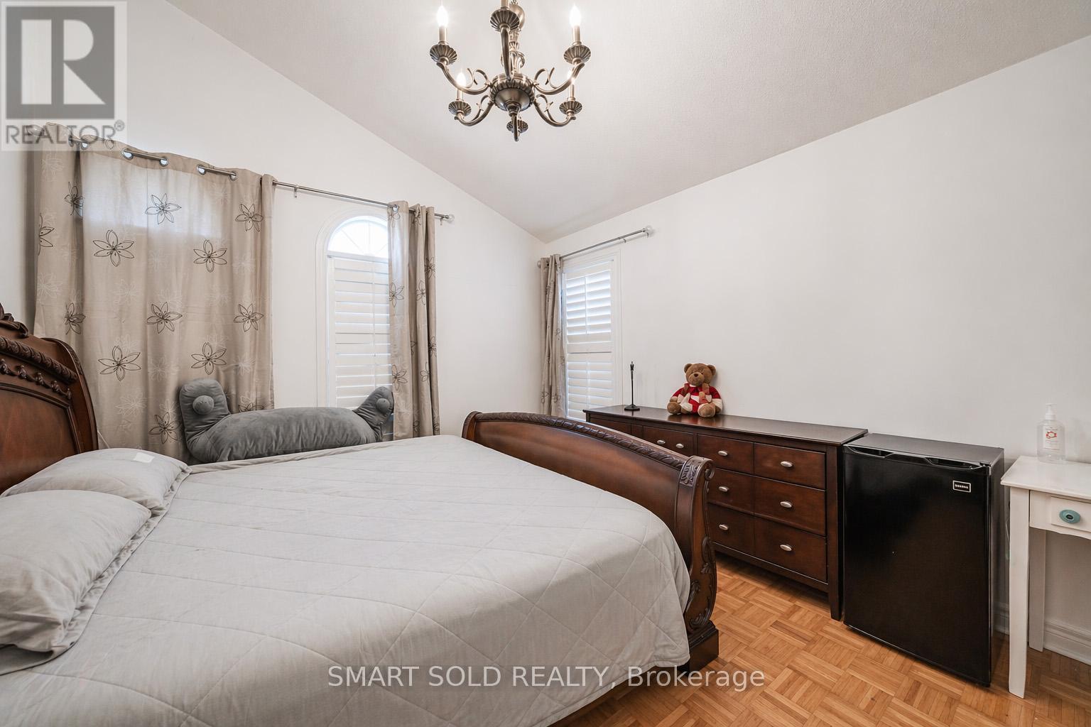 Upper - 3486 Fountain Park Avenue, Mississauga, Ontario  L5M 7E5 - Photo 34 - W13033780