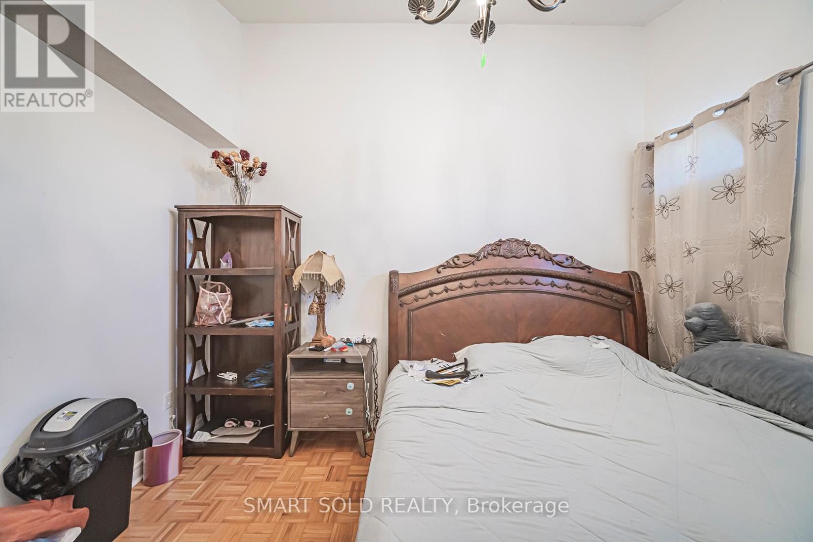 Upper - 3486 Fountain Park Avenue, Mississauga, Ontario  L5M 7E5 - Photo 36 - W13033780