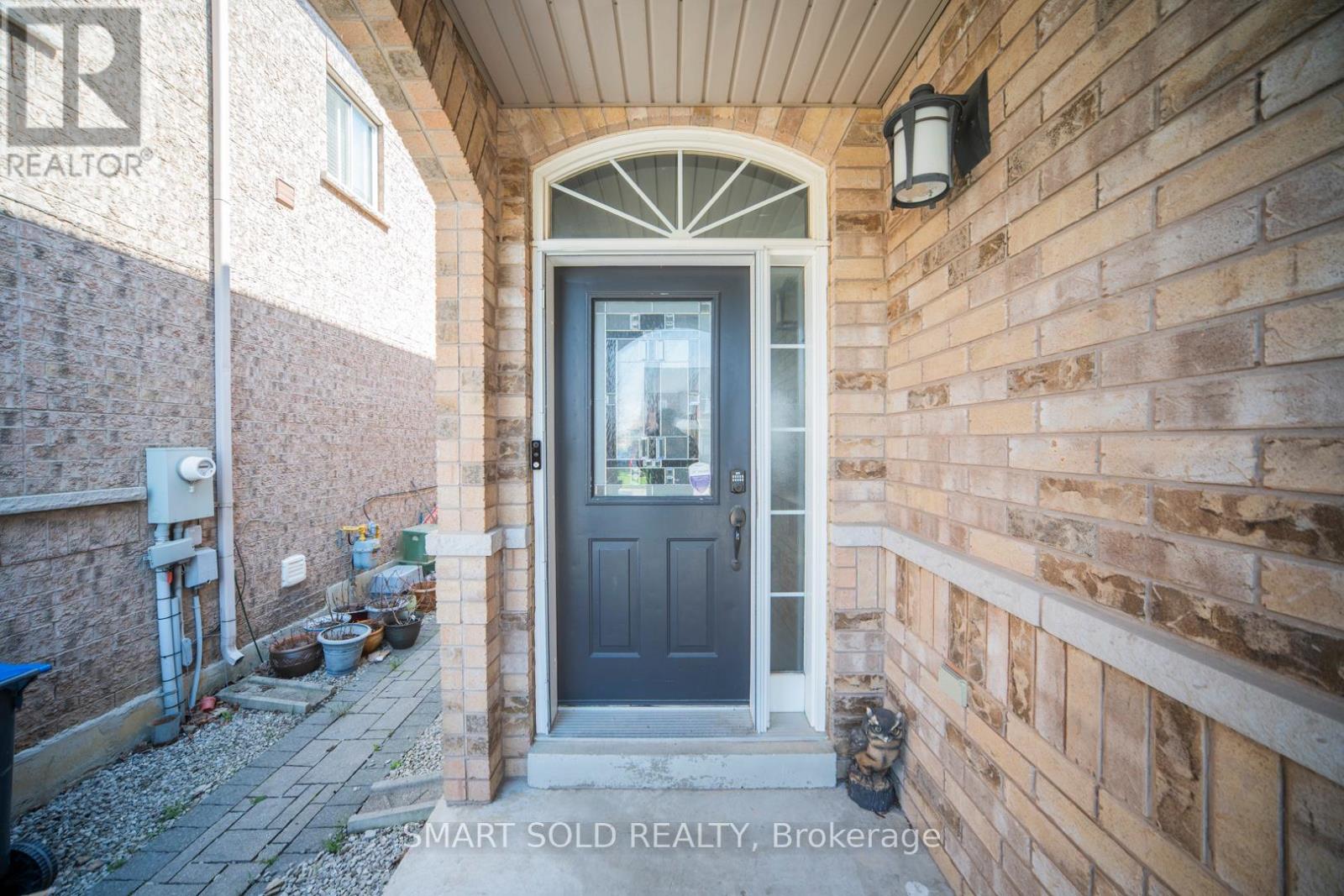 Upper - 3486 Fountain Park Avenue, Mississauga, Ontario  L5M 7E5 - Photo 4 - W13033780