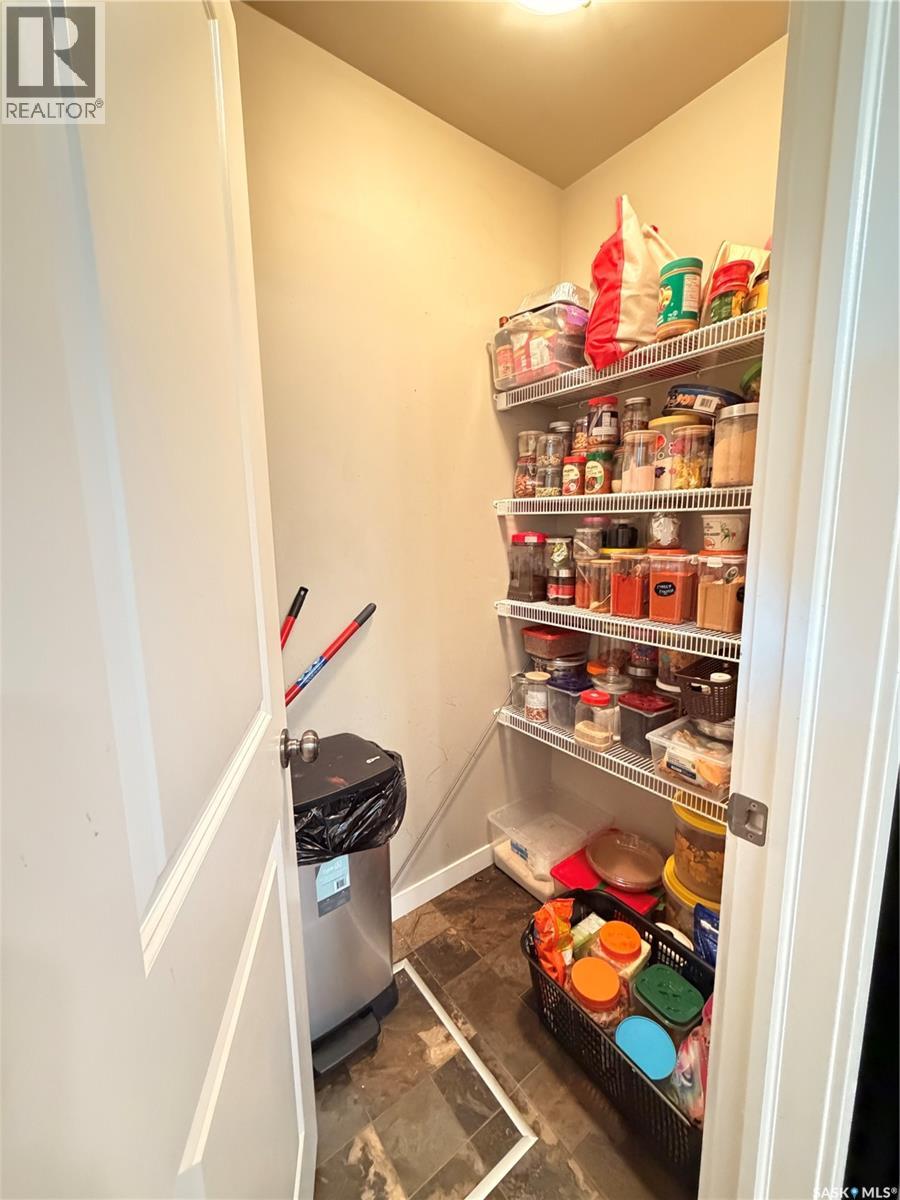 105 5051 James Hill Road, Regina, Saskatchewan  S4W 0B9 - Photo 9 - SK033669