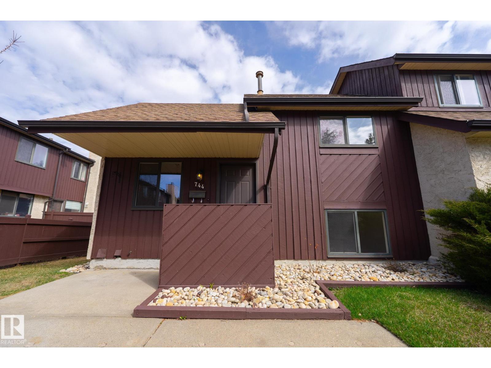 744 SADDLEBACK RD NW, edmonton, Alberta