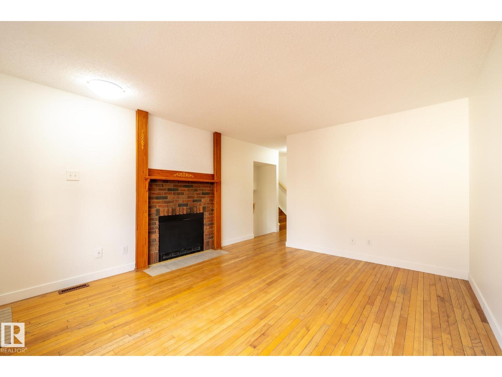 744 Saddleback Rd Nw, Edmonton, Alberta  T6J 5E6 - Photo 10 - E4483680