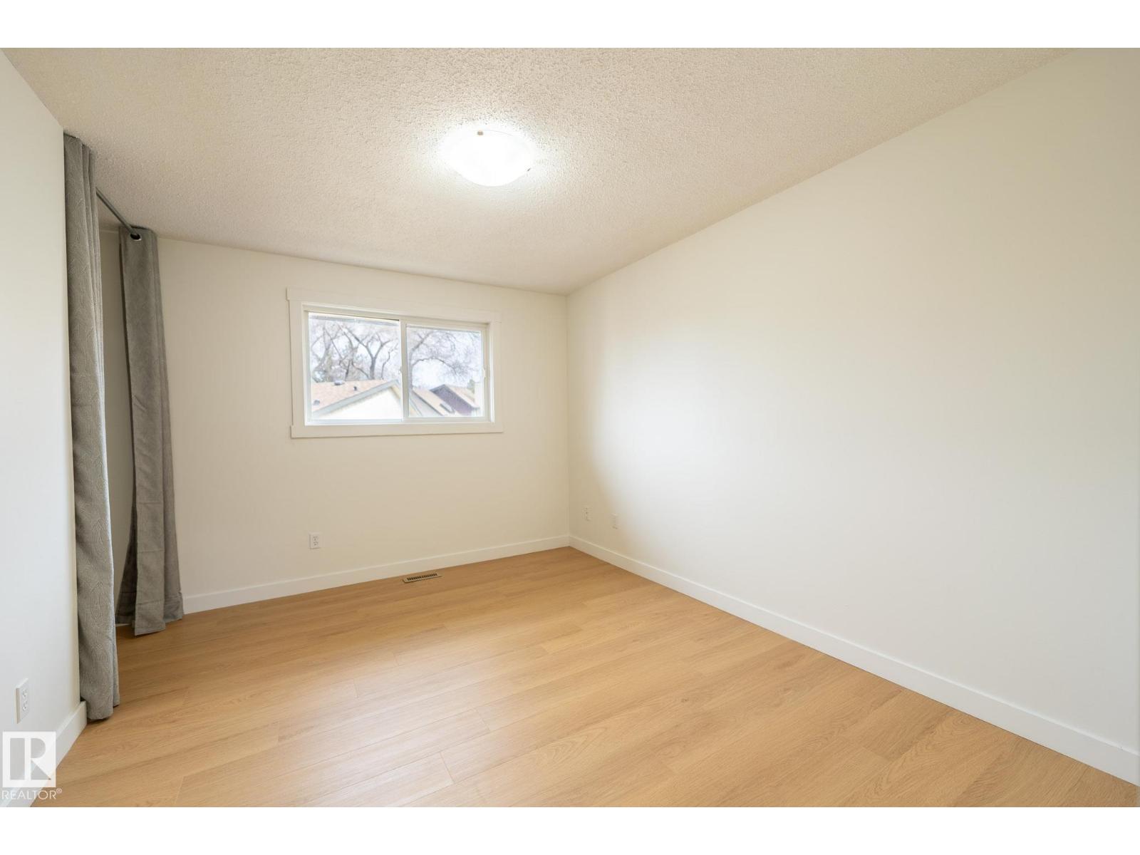 744 Saddleback Rd Nw, Edmonton, Alberta  T6J 5E6 - Photo 12 - E4483680