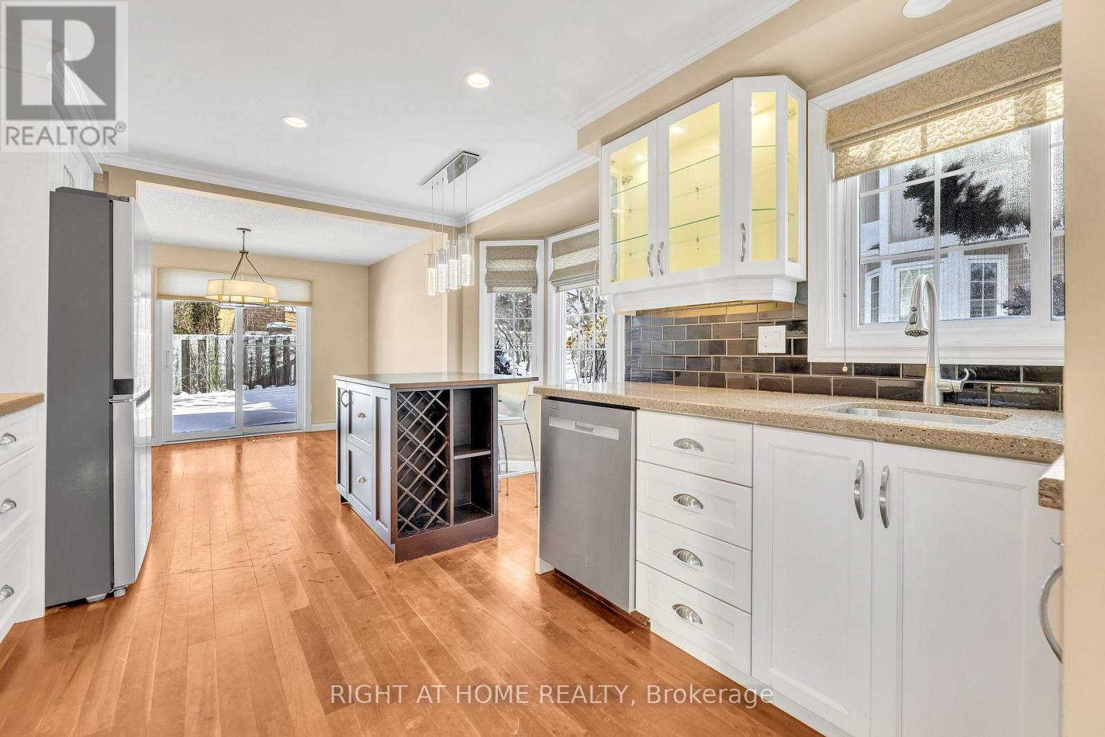 3 - 104 Woodlawn Road E, Guelph, Ontario  N1E 1B7 - Photo 8 - X13033820