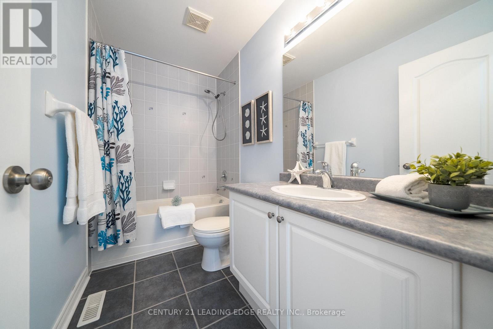 47 Hoppington Avenue, Whitchurch-Stouffville, Ontario  L4A 0L1 - Photo 14 - N12898660