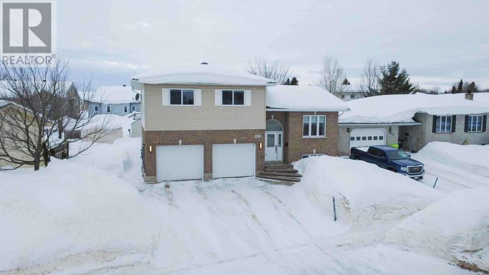 967 Lake St, Sault Ste. Marie, Ontario  P6B 6C9 - Photo 4 - SM260410