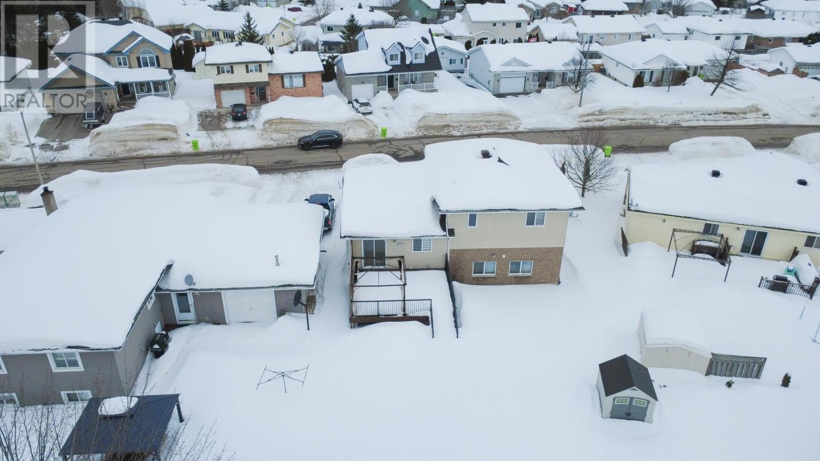 967 Lake St, Sault Ste. Marie, Ontario  P6B 6C9 - Photo 5 - SM260410